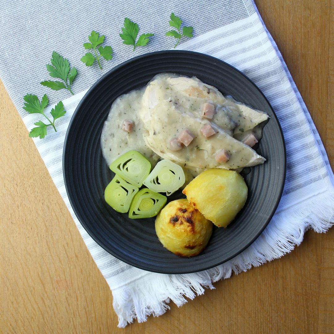129 Chicken, ham and mushroom sauce